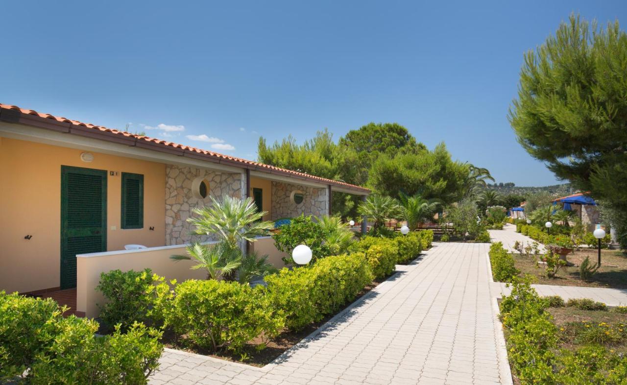Villaggio Mirage Vieste Exteriör bild